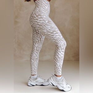 Astoria workout leggings